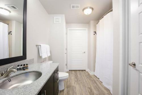 Apartamento Stunning 3 Br/2 Ba With Pool And Gym By Howard