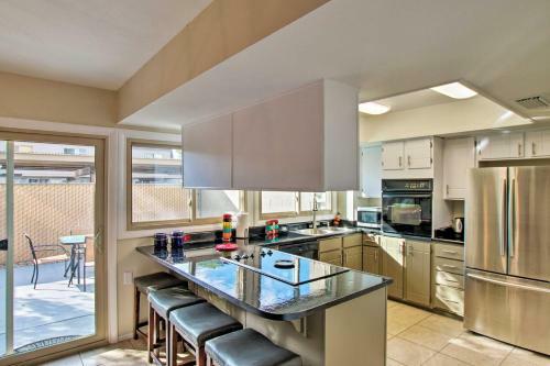 Tranquil Tempe Townhome With Pool - 5 Mi To Asu!