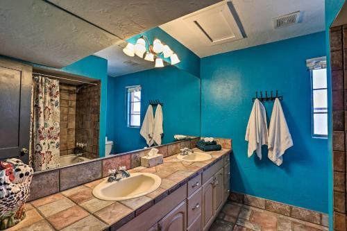 Southwestern Estate With Views Explore Tucson!