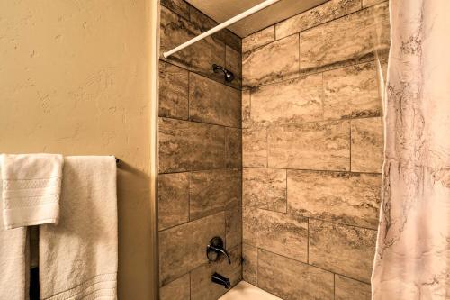 Family-friendly Escape Downtown Tucson 4 Mi!