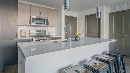 Wanderjaunt - Tempe Luxury Apartments