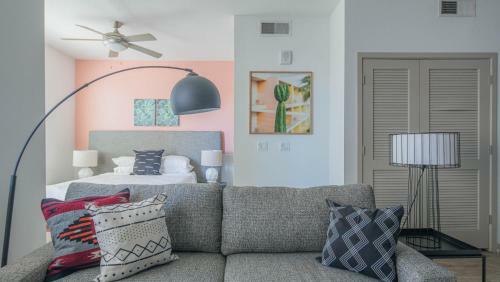 Wanderjaunt - Tempe Luxury Apartments