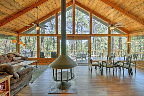 Rustic Prescott Cabin With Loft And 1,000-sq-ft Deck!