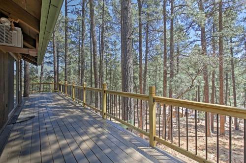 Rustic Prescott Cabin With Loft And 1,000-sq-ft Deck!