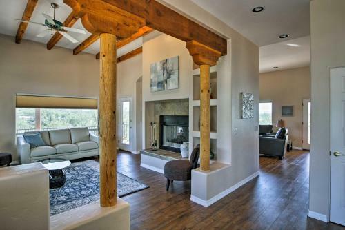 Updated Tucson Home With Panoramic Mtn Views And Pool!