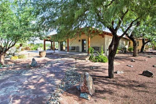 Luxe Tucson Vineyard Home With Views And Fire Pit