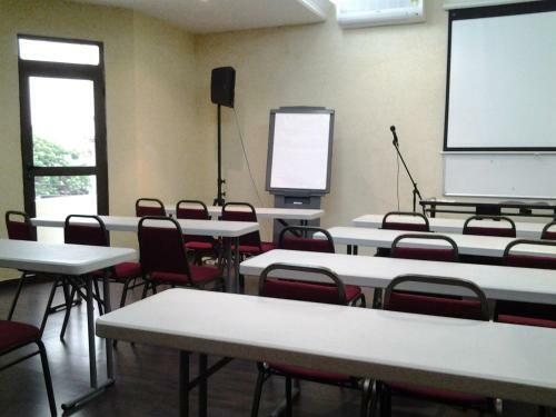 Albergue Access Inn