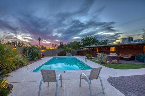 Spacious Oasis With Hot Tub, 6mi To Saguaro Park