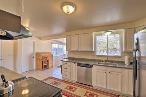 Pet-friendly Home - 7 Mi To Downtown Tucson!