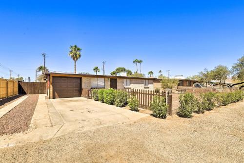 Pet-friendly Home - 7 Mi To Downtown Tucson!