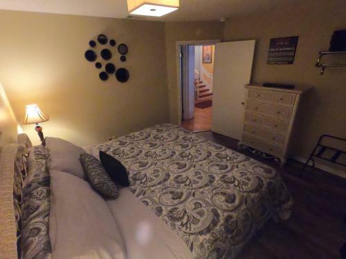 Bed & Breakfast Tradewinds Lodging