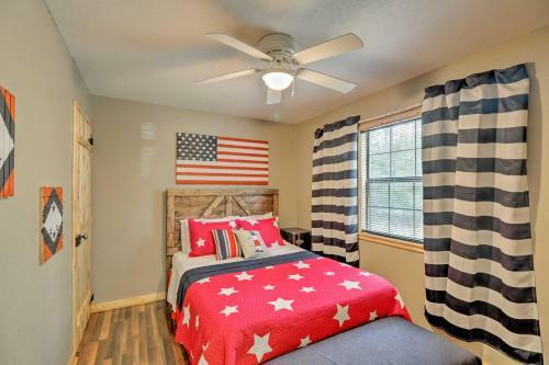 Greers Ferry Lake Home With 2 Decks, Bbq And Fire Pit!