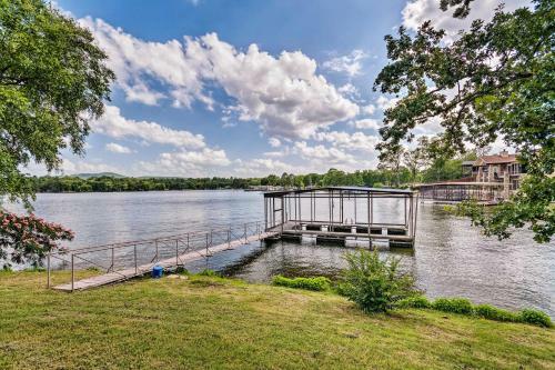 Lakefront Hot Springs Home With Hot Tub And Dock!