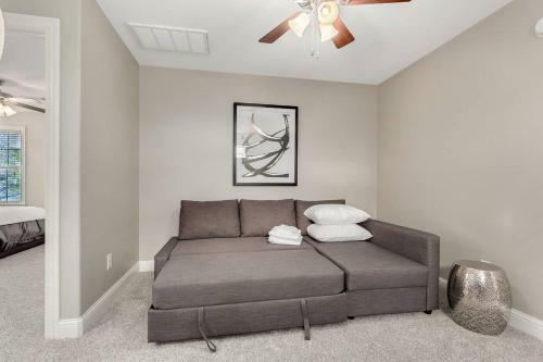The Ritz - Centrally Located - Luxury Amenities
