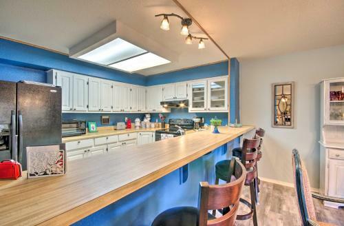 River Owl Townhome On South Fork River!