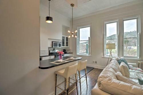 Apartamento Spacious Downtown Condo - 1 Block To Bathhouse Row