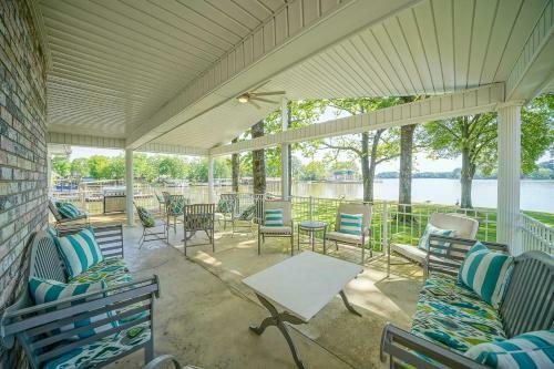 Upscale Lakefront Home With Dock 9mi Tohot Springs Np