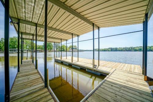Upscale Lakefront Home With Dock 9mi Tohot Springs Np