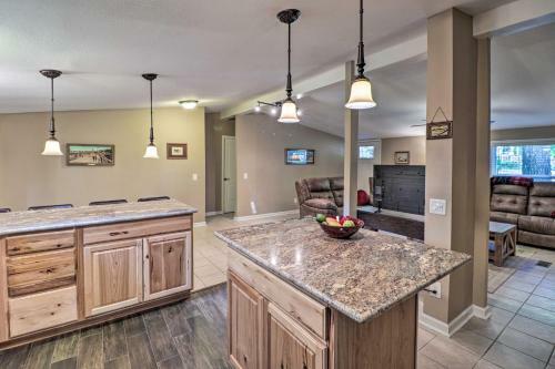 Lake Hamilton Retreat, 7 Mi To Hot Spring Np!