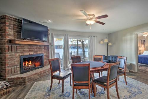 Spacious Hot Springs Escape On Lake Hamilton!