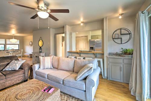 Apartamento Lakefront Condo With Resort Amenities And Balcony