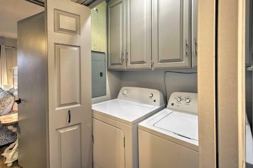 Apartamento Lakefront Condo With Resort Amenities And Balcony