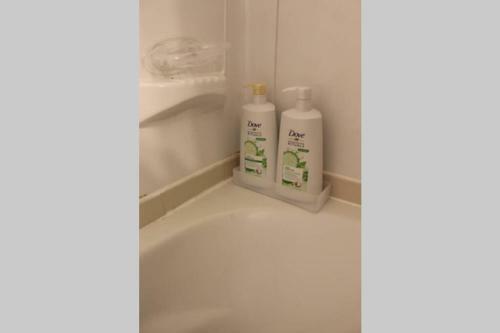 Delightful Bungalow With Spa Tub & Key-less Entry