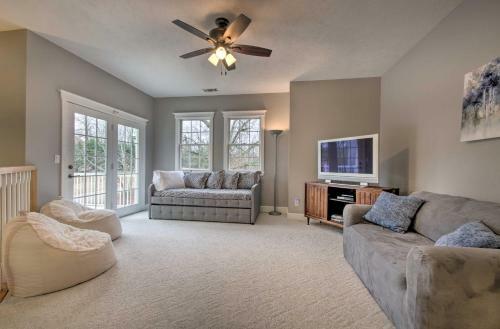 Family-friendly Norfork Lake Retreat Private Pool