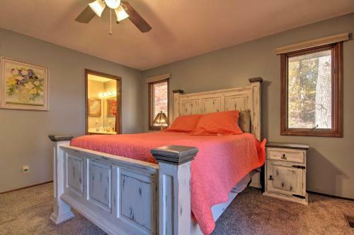 Spacious Getaway With Game Room And Norfork Lake View!