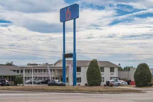 Hotel Motel 6-texarkana, Ar