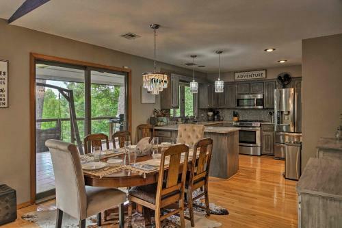 Beaver Lake Home With Views And Private Pool!