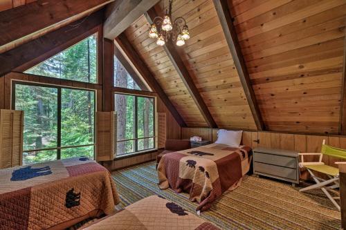 Cabin With Bbq Deck, Near Big Trees State Park!