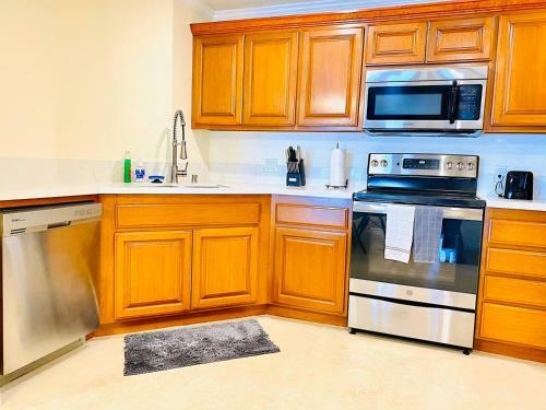 Hamilton Cove-boho Chic Villa W/golf Cart...no Pets.