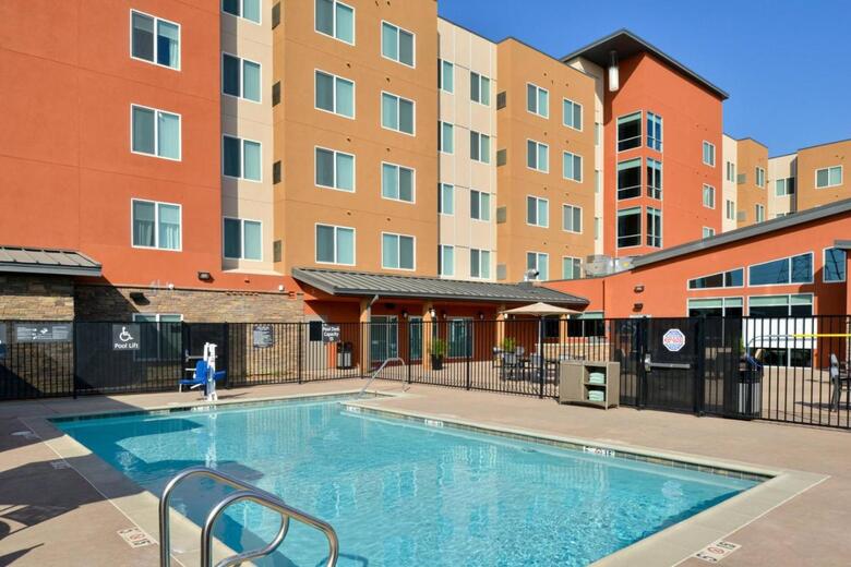 Hotel Residence Inn By Marriott Bakersfield West