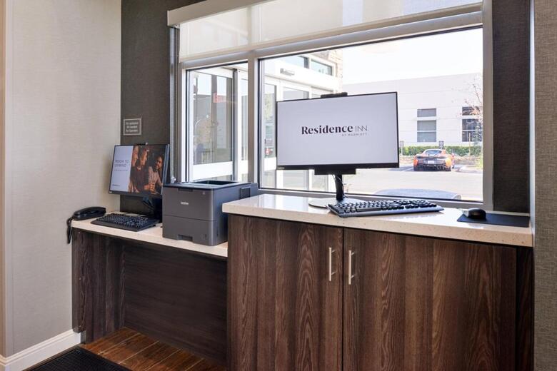 Hotel Residence Inn By Marriott Bakersfield West
