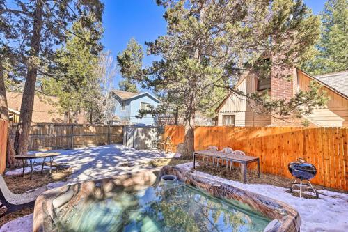 Rustic Cabin With Hot Tub, About 5 Mi To Ski Slopes