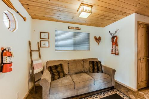 Squirrel's Landing - 1 Bed 1 Bath Vacation Home In Big Bear Lake