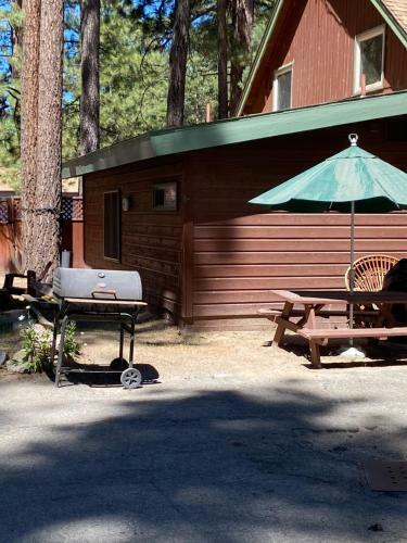 Aparthotel Golden Bear Inc
