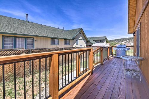 Bears Den Luxury Cabin About 8 Mi To Big Bear Lake!