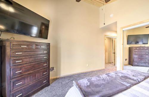 Bears Den Luxury Cabin About 8 Mi To Big Bear Lake!