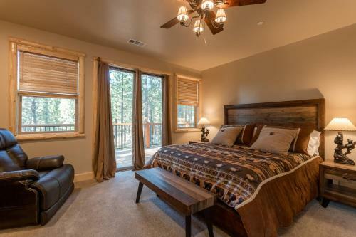 16 - Austin Bear Mountain Lodge - Discounted Price