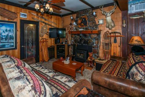 Moon Escape - 1961 By Big Bear Vacations