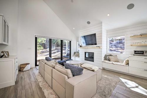 Modern Luxe Ski Retreat, 5 Min To Snow Summit