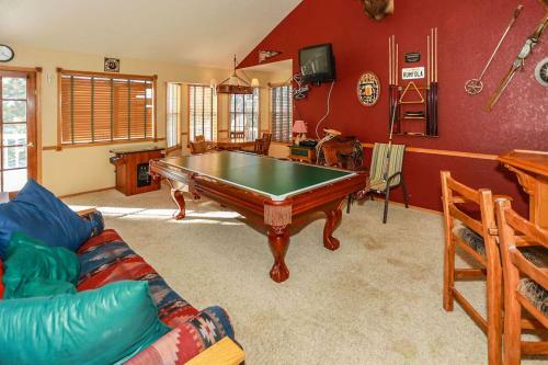Grizzly Peak - 1886 By Big Bear Vacations