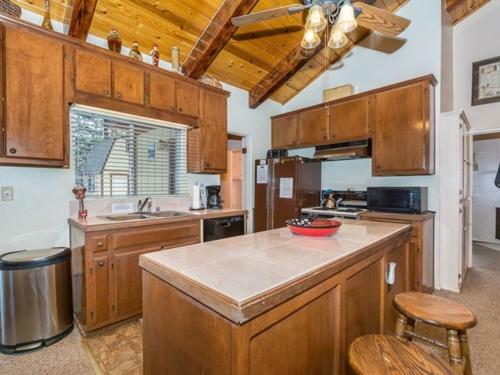 Twin Oaks - 1949 By Big Bear Vacations