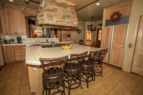 Four Happy Bears Estate - 1277 By Big Bear Vacations
