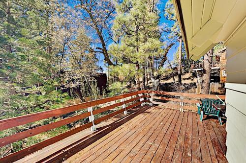Updated A-frame With Fireplace - Minutes To Slopes Home