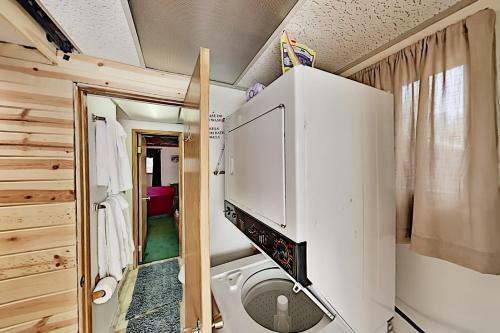 Walk To Resort! Summit Basecamp With Private Hot Tub Home