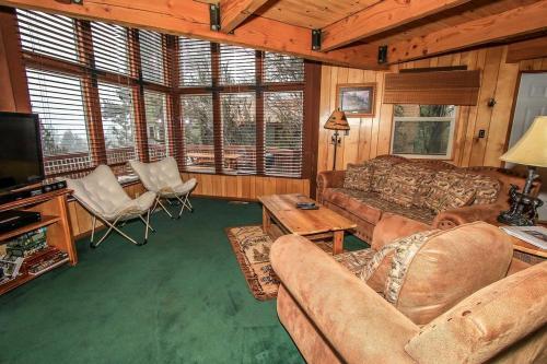 Moonridge Serenity-1392 By Big Bear Vacations