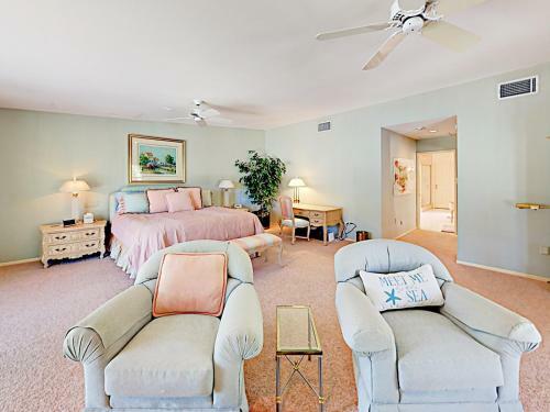 Classic Mid-century Deanza Home Home